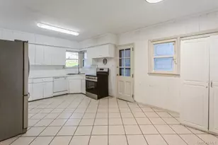 1 S Sutton Pl, Lawrence, NY 11559 - Photo 8