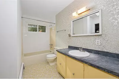 80 Andrew Avenue, Islip Terrace, NY 11752 - Photo 12