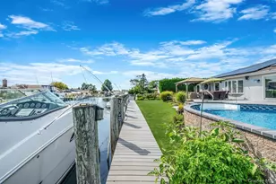 25 Harbor Ct, Copiague, NY 11726 - Photo 38