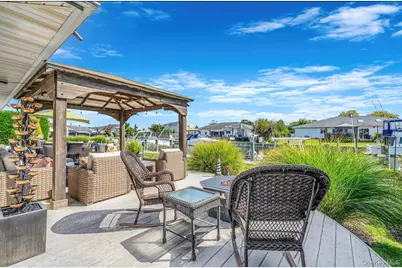 25 Harbor Court, Copiague, NY 11726 - Photo 30