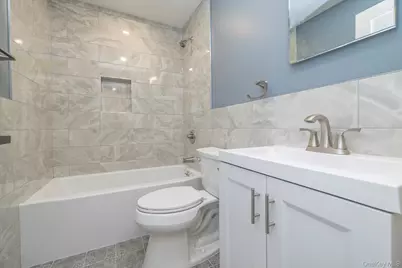 38 Heather Lane, Levittown, NY 11756 - Photo 12