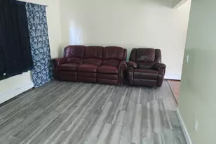 41 Woodbrook Dr, Ridge, NY 11691 - Photo 2