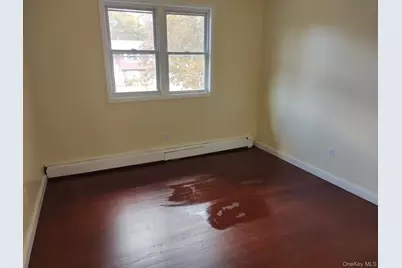 41 Woodbrook Drive, Ridge, NY 11691 - Photo 8