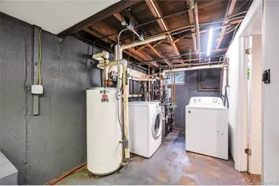 61 Riviera Drive S, Massapequa, NY 11758 - Photo 36