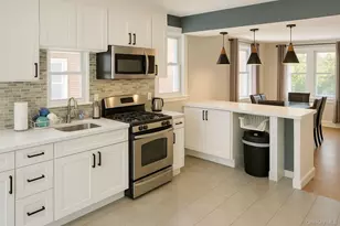 14 Parsons Dr, Hempstead, NY 11550 - Photo 10