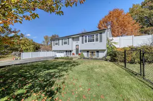 120 Blanche Ave, New Windsor, NY 12553 - Photo 2
