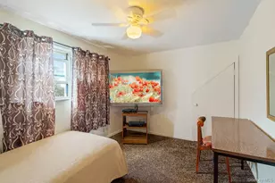 697 N Fulton Ave, Lindenhurst, NY 11757 - Photo 32