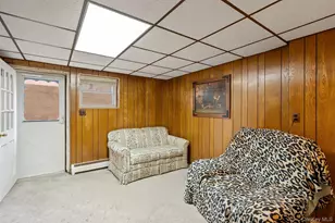 697 N Fulton Ave, Lindenhurst, NY 11757 - Photo 34