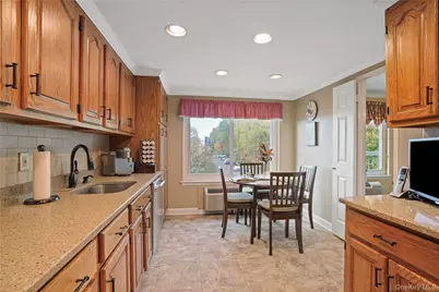 500 High Point Drive #703, Hartsdale, NY 10530 - Photo 8