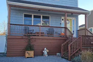 26 Mitchell Ave, Babylon, NY 11702 - Photo 2