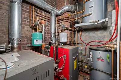 2037 Radcliff Avenue, Bronx, NY 10462 - Photo 12