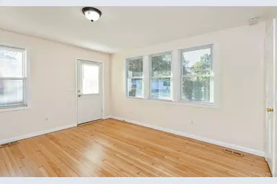 860 Flanders Road, Flanders, NY 11901 - Photo 14