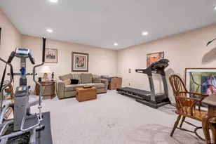 6 John Bean Ct, Port Washington, NY 11050 - Photo 18