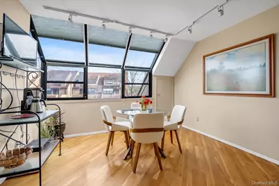 6 John Bean Court, Port Washington, NY 11050 - Photo 8