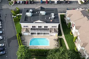 1120 Willow Ln, Valley Stream, NY 11580 - Photo 18