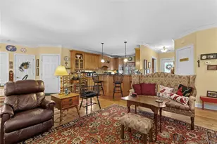 898 Peconic Bay Blvd, Jamesport, NY 11901 - Photo 6