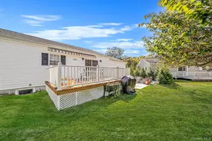 1407 Middle Rd, Calverton, NY 11933 - Photo 10