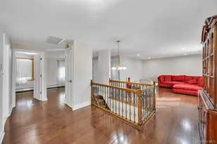 30 Andover Ln, Hicksville, NY 11801 - Photo 8