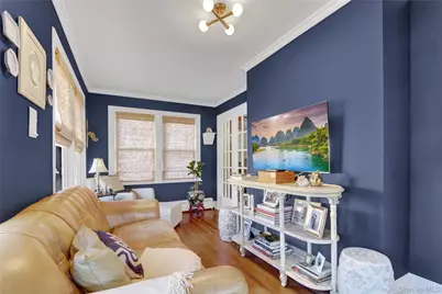 51-27 Browvale Lane, Little Neck, NY 11362 - Photo 10