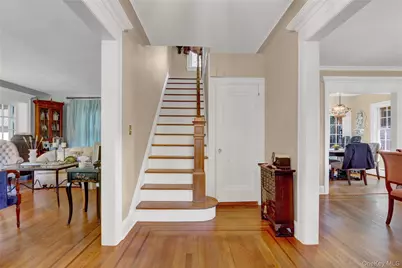 51-27 Browvale Lane, Little Neck, NY 11362 - Photo 6