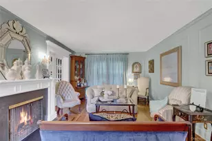 51-27 Browvale Ln, Little Neck, NY 11362 - Photo 8