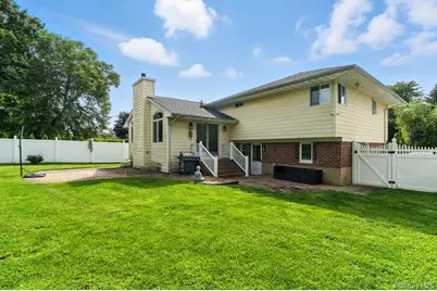 21 Macarthur Avenue, Plainview, NY 11803 - Photo 24