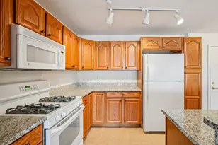 1316 Round Pointe Dr, Haverstraw, NY 10927 - Photo 18