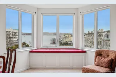 1316 Round Pointe Drive #1316, Haverstraw, NY 10927 - Photo 2