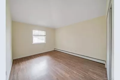 16 Birch Drive, Ronkonkoma, NY 11779 - Photo 20