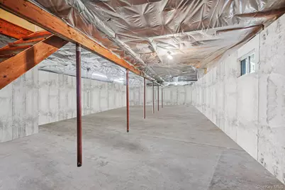 206 Crestwood Drive, Shirley, NY 11967 - Photo 22