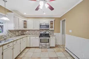 206 Crestwood Dr, Shirley, NY 11967 - Photo 6