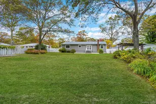 206 Crestwood Dr, Shirley, NY 11967 - Photo 28