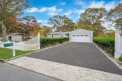 206 Crestwood Drive, Shirley, NY 11967 - Photo 4