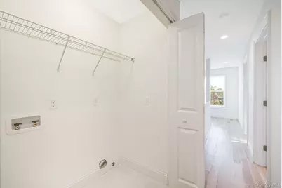 599 Robeson Place, Medford, NY 11763 - Photo 12