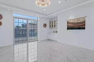 233-12 Bay St, Douglaston, NY 11363 - Photo 18