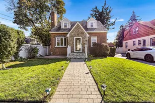 800 Wesley St, Baldwin, NY 11510 - Photo 2