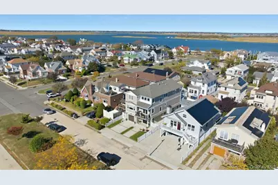 261 W Hudson Street, Long Beach, NY 11561 - Photo 30