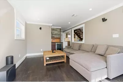 261 W Hudson Street, Long Beach, NY 11561 - Photo 4