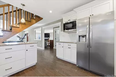 261 W Hudson Street, Long Beach, NY 11561 - Photo 12