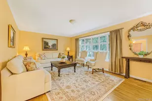 15 Wayne Way, White Plains, NY 10607 - Photo 2