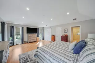 18 Concord Dr, Holtsville, NY 11742 - Photo 34