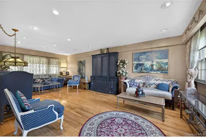 300 Circle Road, Muttontown, NY 11791 - Photo 4