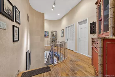 300 Circle Road, Muttontown, NY 11791 - Photo 18