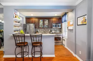 194 Smith St, Freeport, NY 11520 - Photo 8