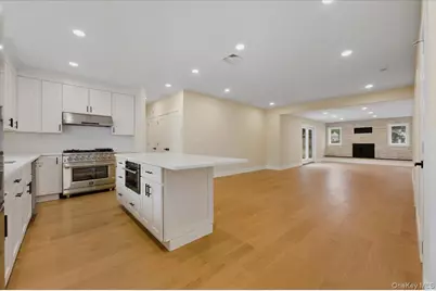 7 Hoover Lane, Bethpage, NY 11714 - Photo 8