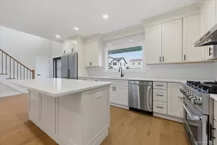 7 Hoover Ln, Bethpage, NY 11714 - Photo 6