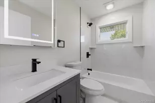 7 Hoover Ln, Bethpage, NY 11714 - Photo 20