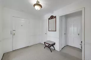 7 Chateaux Cir, Scarsdale, NY 10583 - Photo 2