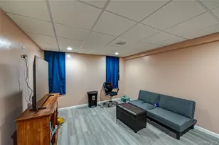 30 Fairway Ave, Riverhead, NY 11901 - Photo 14