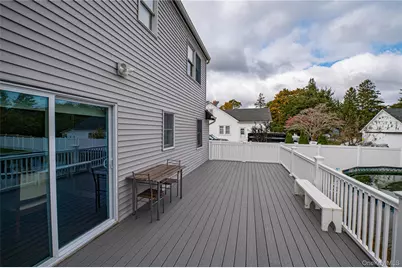 30 Fairway Avenue, Riverhead, NY 11901 - Photo 20